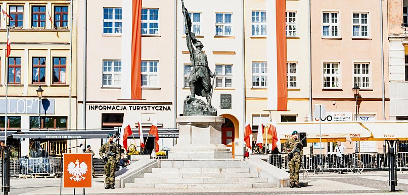 Grudziądz świętuje 235. rocznicę uchwalenia Konstytucji 3 maja. FOTO