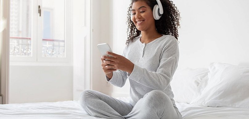 Spotify czy Apple Music — Która z platform muzycznych jest lepsza?