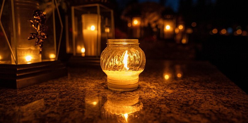 Kościół 2 listopada obchodzi Dzień Zaduszny - 98732