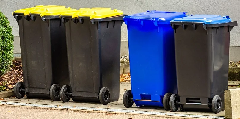 Podwyżka "na ślepo"? Radni przegłosowali 42 zł za śmieci przed kluczowym rozstrzyg - 98885