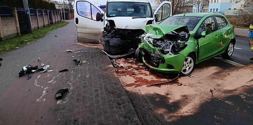 Grudziądz: Zderzenie aut na Łyskowskiego. Poszkodowani i utrudnienia w ruchu - 99546