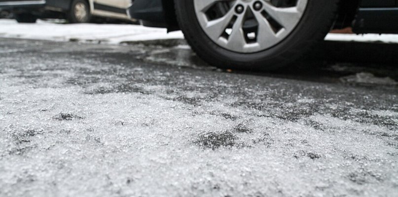 IMGW ostrzega przed oblodzonymi drogami w 13 województwach - 99632