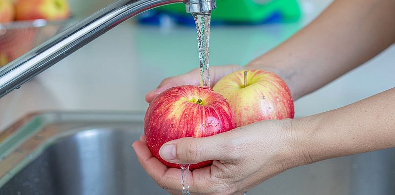 Uwaga mieszkańcy: Zielona woda w kranach? To test szczelności sieci ciepłowniczej! - 99820