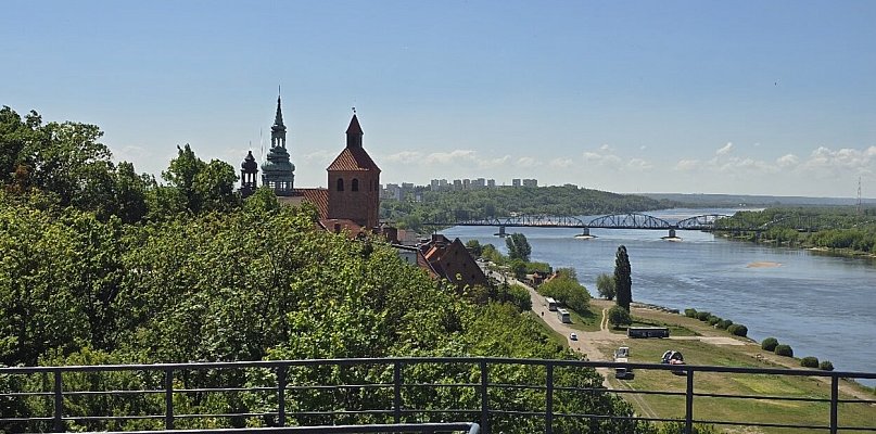 Maszynka do głosowania zadziałała. Prezydent z absolutorium, a w tle ponad miliard