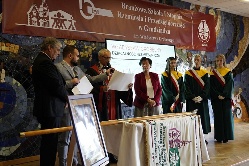 Święto grudziądzkiego rzemiosła! Szkoła branżowa z nowym patronem i sztandarem