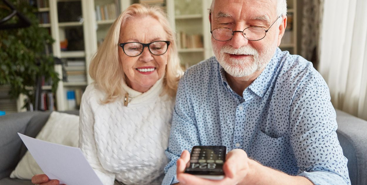 Najwyższa emerytura w Polsce wynosi 51,4 tys. zł; najniższa - 2 grosze