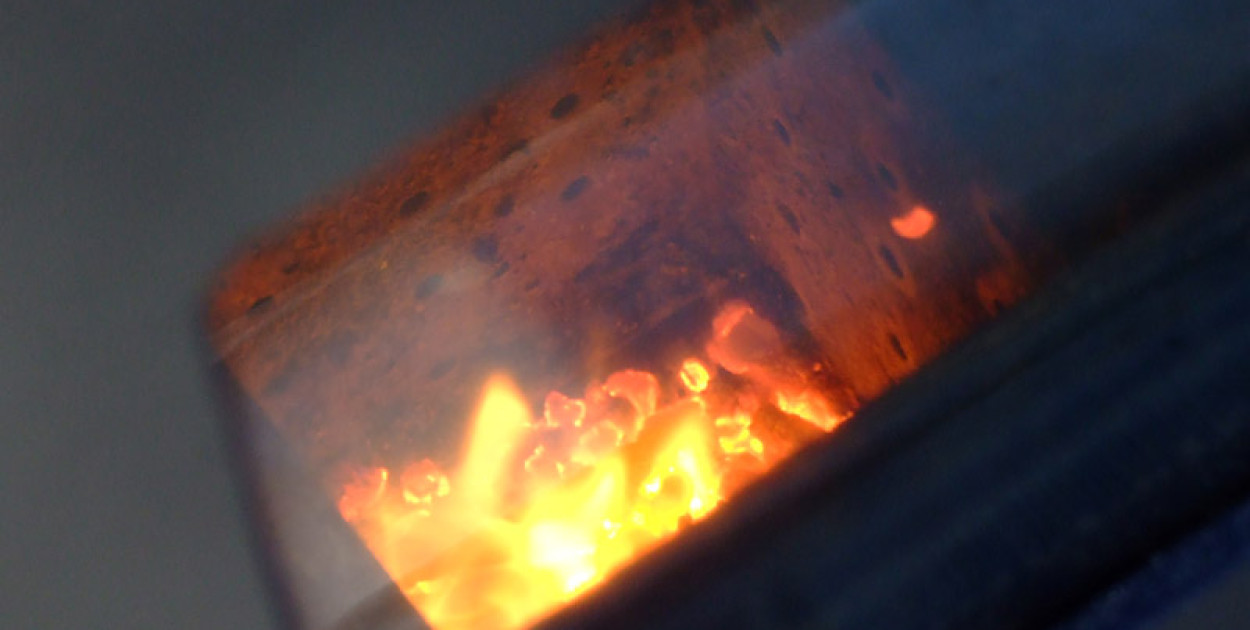 Ten opał stał się luksusowym towarem. Ceny szybują jak szalone