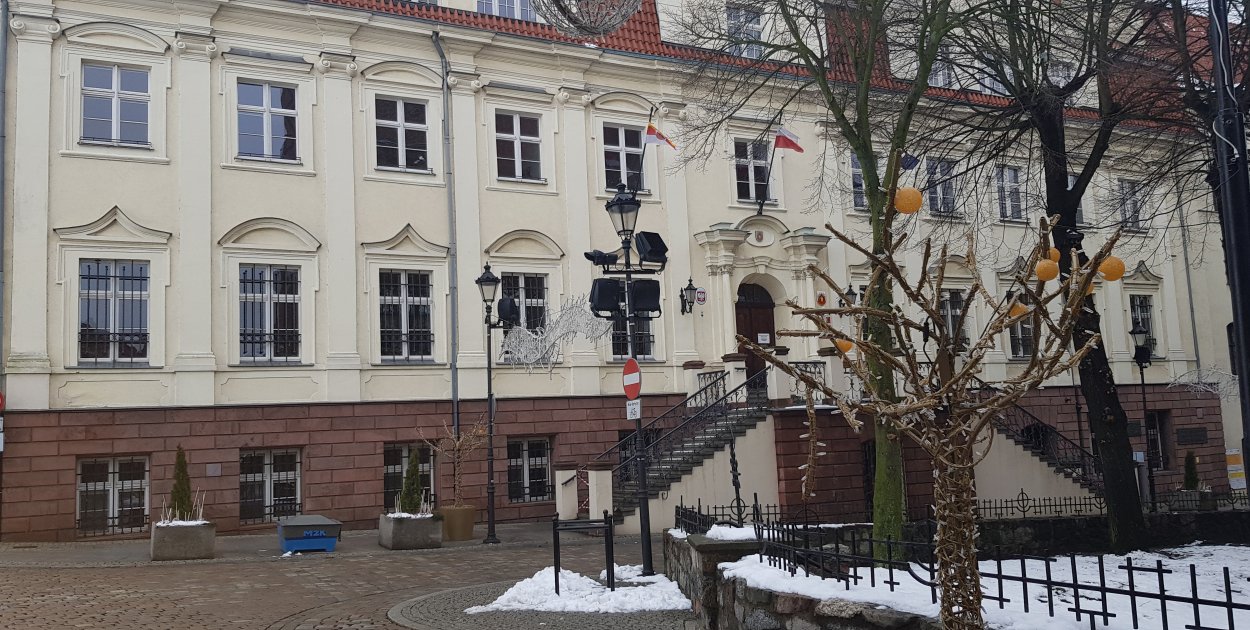 Budżetowa mgła nad Grudziądzem. Czy Ratusz „zgubił” 11 milionów w tabelkach?