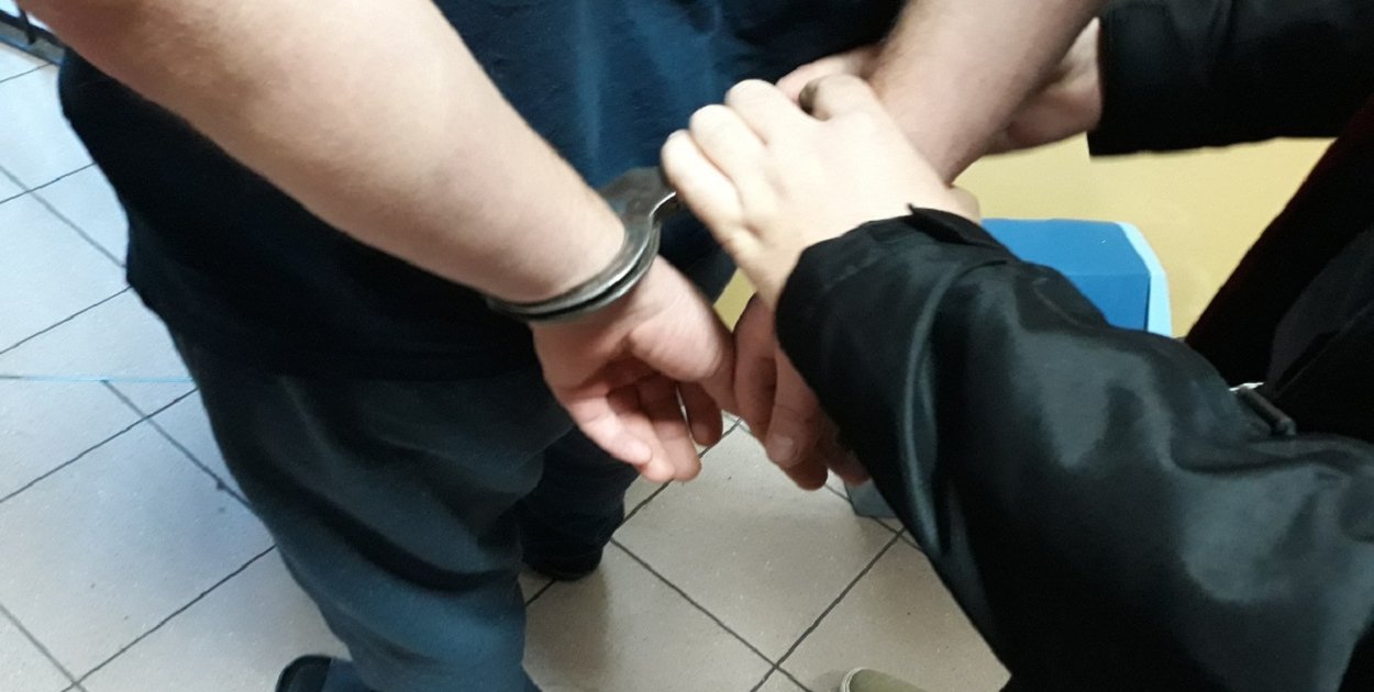 Napad przy Karabinierów. 15-latek zaatakował kobietę idącą do pracy