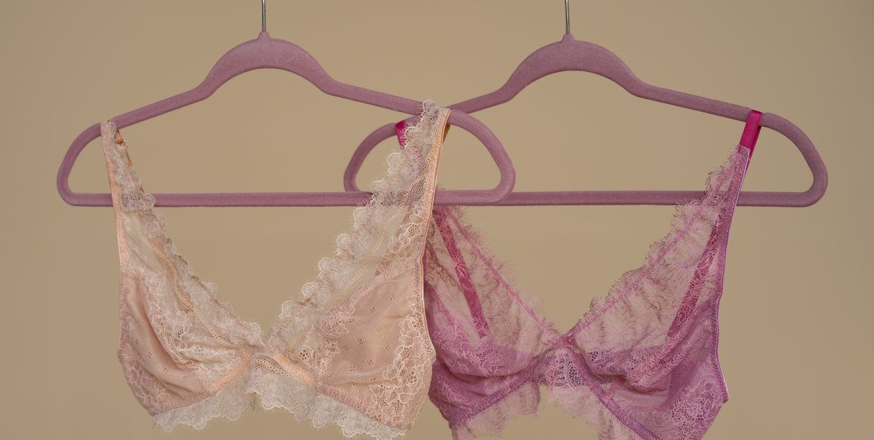 Dlaczego coraz więcej kobiet wybiera biustonosze bezszwowe?